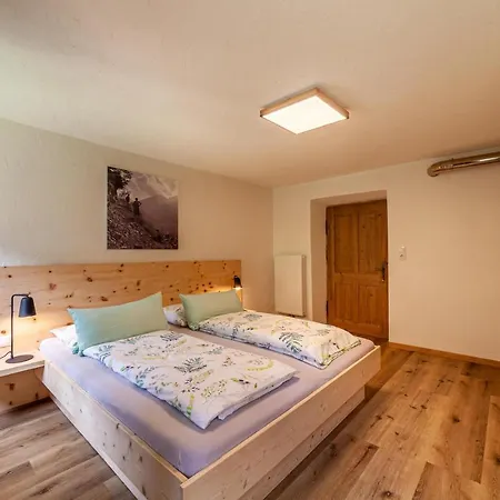 Schildhof Ebion Familienwohnung San Leonardo in Passiria